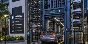 sistemas de parking en México para alta rotación con elevadores automáticos en edificio moderno