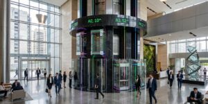 Guía sobre elevadores en México: cómo elegir para un edificio corporativo según la demanda de tráfico.